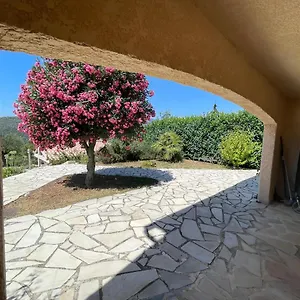 Rez De Jardin, Entre Et Montagne Levens