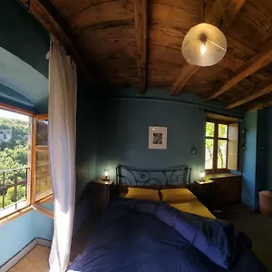 https://maison-atypique-au-coeur-de-rocamadour.midi-pyreneeshotels.com